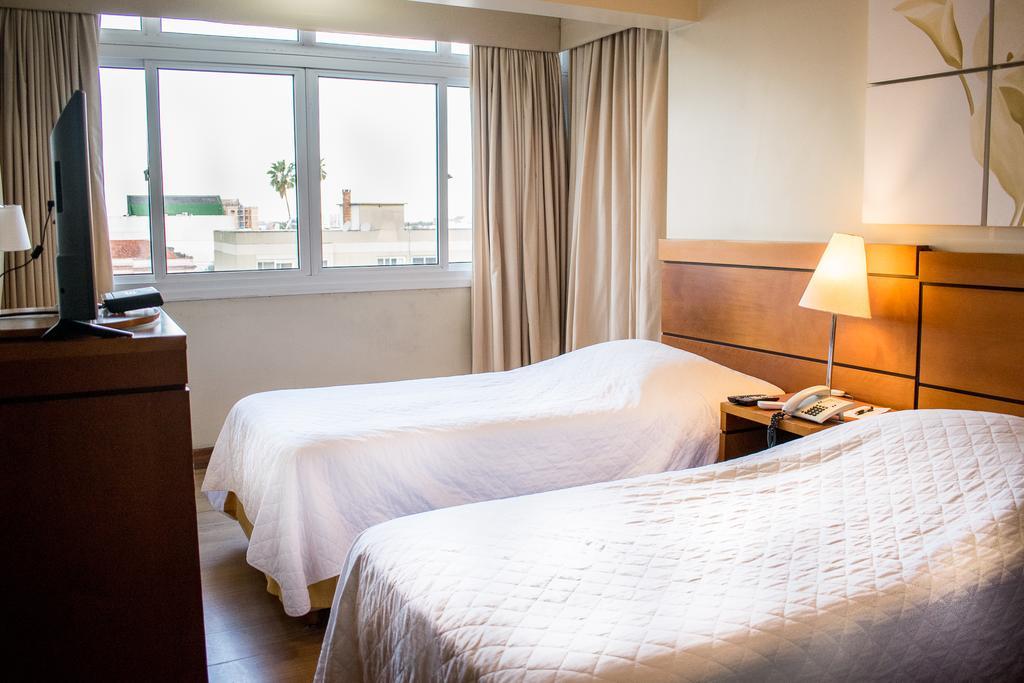 Hotel Jacques Georges Business Pelotas Esterno foto